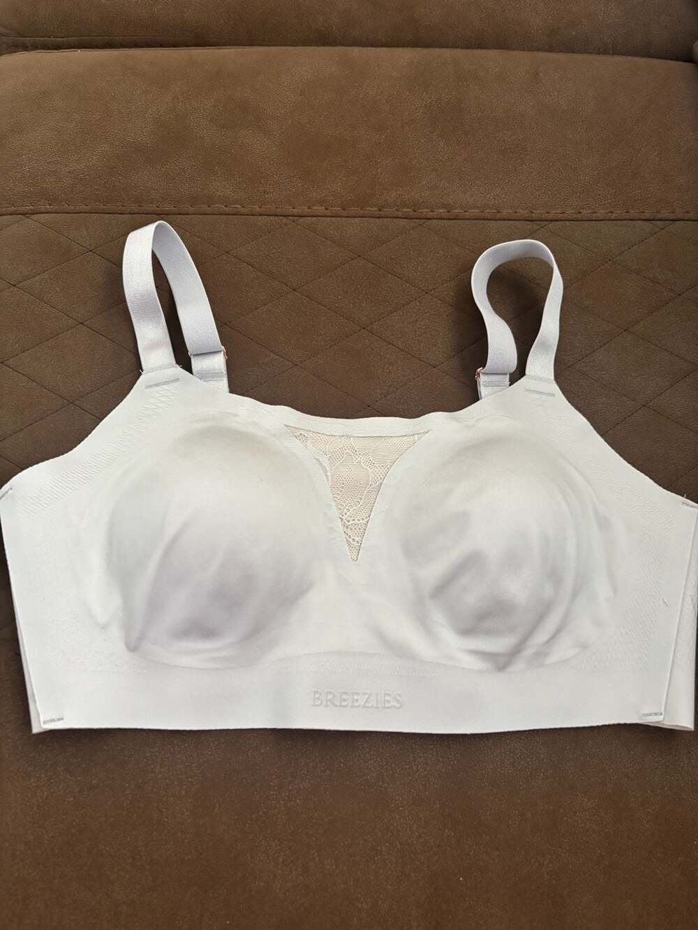 Lot of 3 Breezies Seamless Unlined Wirefree Comfort Bras Pastel Colors - Picture 5 of 15